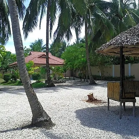 Luzmin Bh - Cottages And Bungalows
